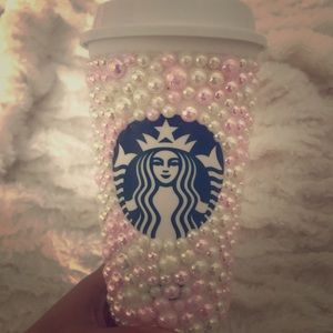 Starbucks grande hot cup